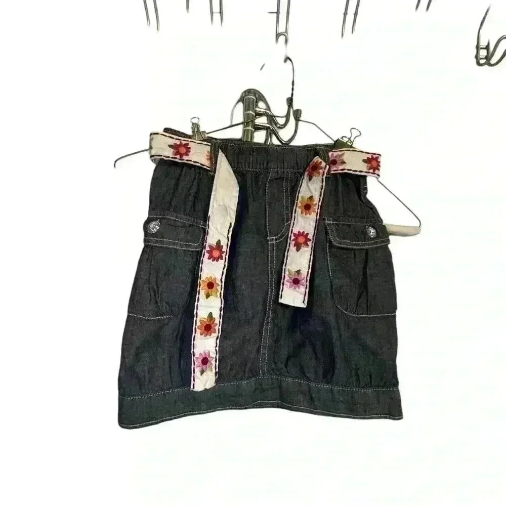 Girls Gymboree Skirt With Flower Belt  Size 5t k104